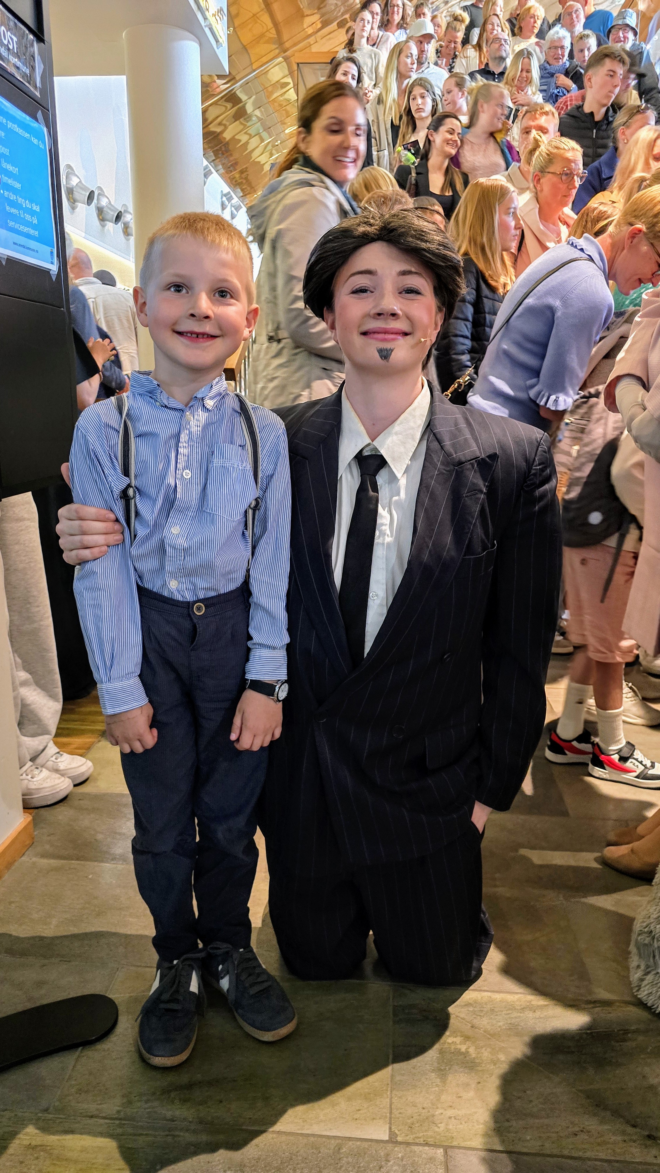 Bilde for A night at the theater